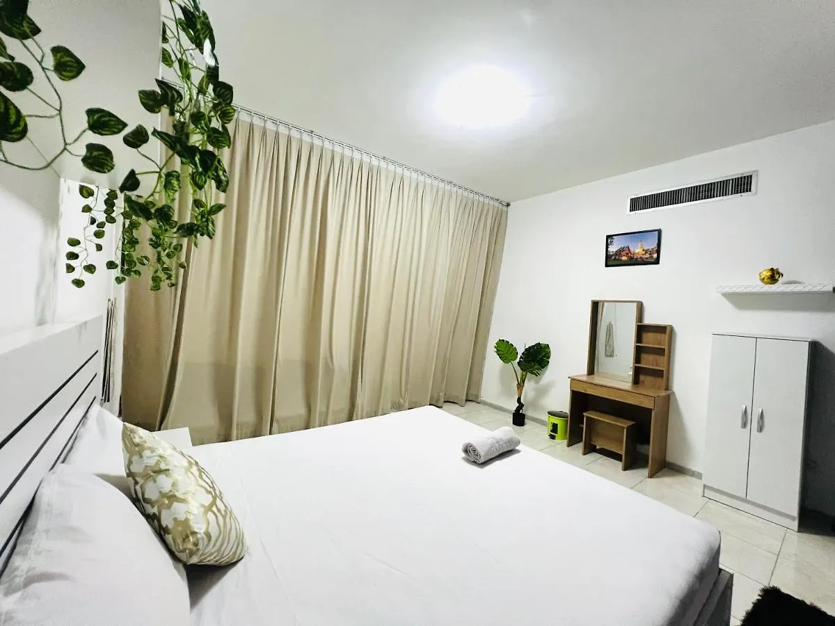 Apartment Knights Inn Dubai United Arab Emirates